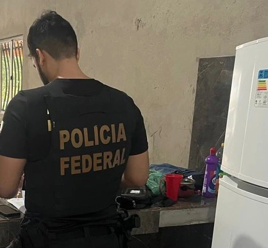 Polícia Federal durante cumprimento de mandados