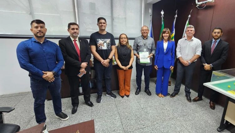 IFPI e Prefeitura de Esperantina discutem parceria para implantação de Clínica Veterinária