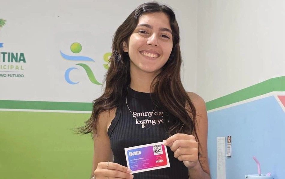 Entrega do ID Jovem em Esperantina