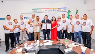 Governador Rafael Fonteles anuncia IPVA zero para motoristas por aplicativo