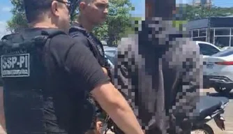 Polícia prende homem por agredir passageiro durante corrida em Teresina