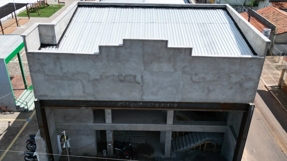 Obra em Esperantina