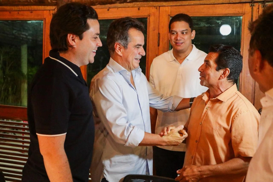 Ciro Nogueira inaugura obra e anuncia novos investimentos