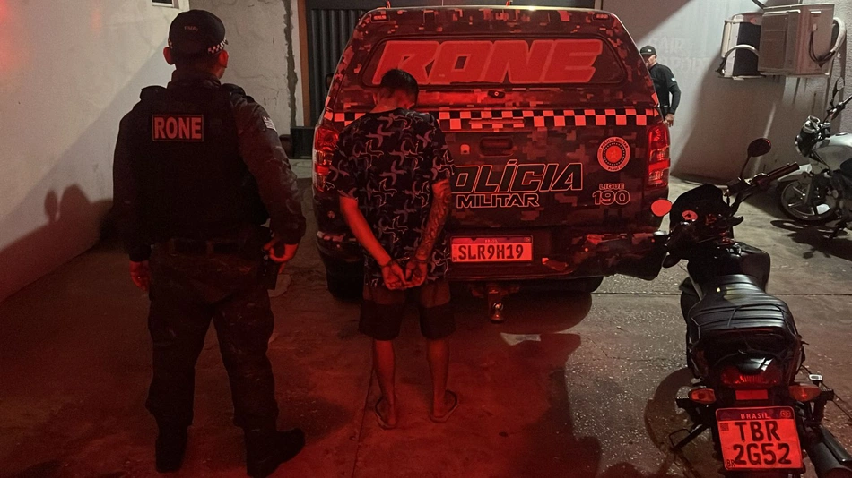 Polícia Militar prende homem acusado de roubar motocicleta na Taboca do Pau Ferrado