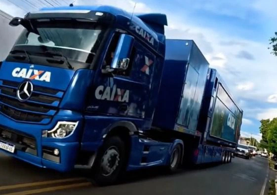 Castelo do Piauí recebe Carreta da Caixa