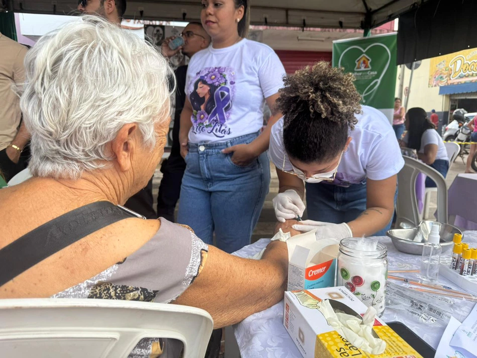 Secretaria de Saúde de Esperantina encerrou  Março Lilás  durante a IV Edição da Feira da Fartura