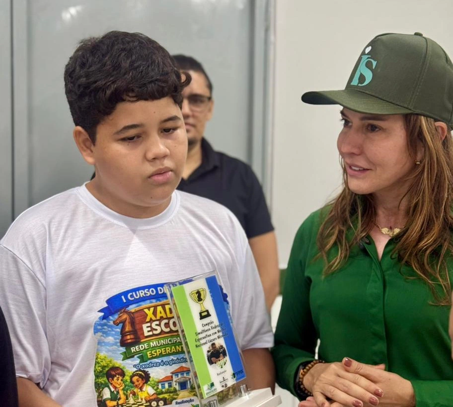 Ivanária Sampaio participa de capacitação em Xadrez Escolar
