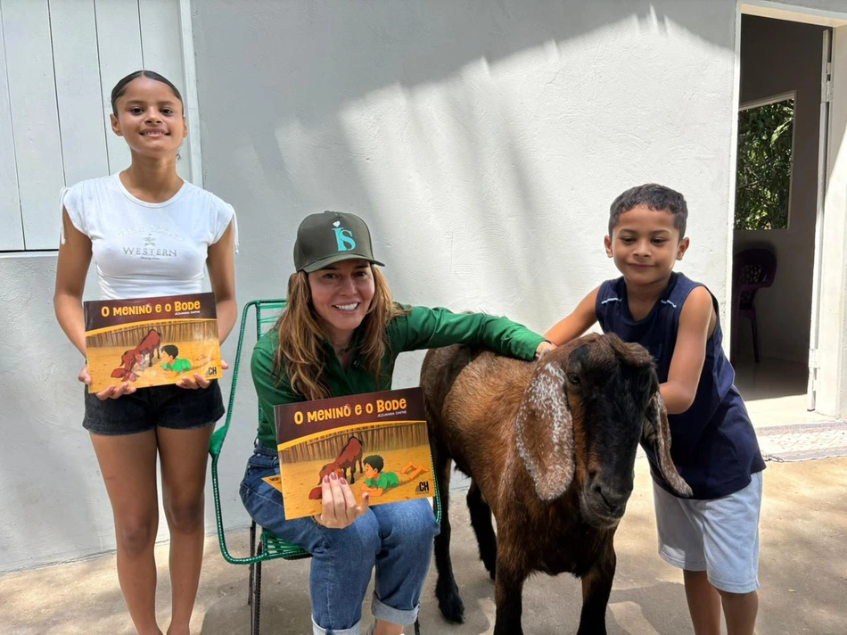 Prefeita Ivanária Sampaio apoia lançamento do livro infantil  O Menino e o Bode 