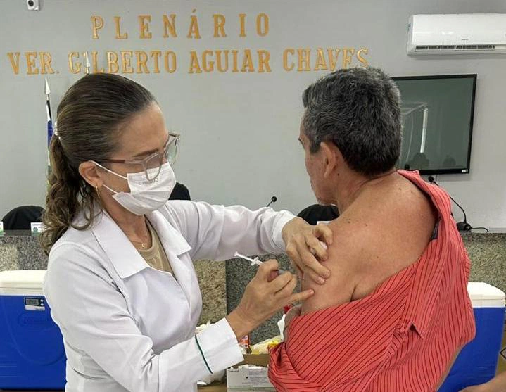 Secretaria de Saúde de Esperantina realiza “Dia D” de vacinação com pontos estratégicos na zona urbana