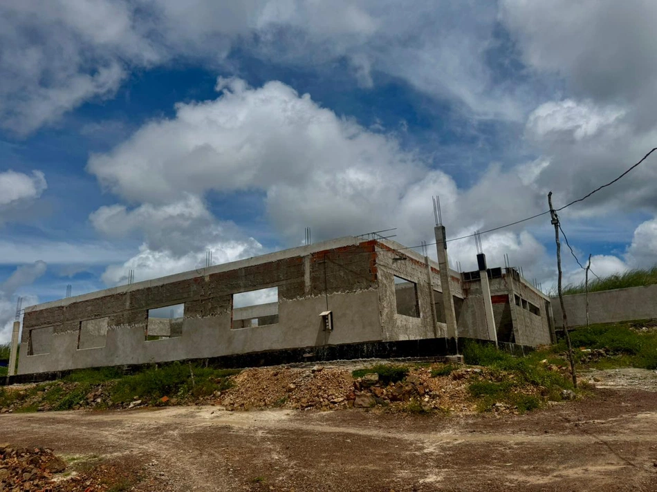 Prefeita Ivanária Sampaio vistoria obras do novo campus do IFPI em Esperantina