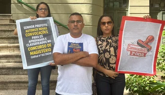 Aprovados em concurso da Semec protestam e cobram convocação de efetivos em Teresina
