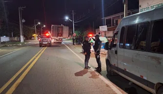 Polícia Militar prende envolvidos em contrabando de cigarros no centro de Luís Correia