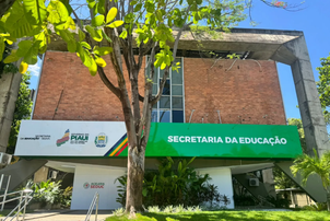 Divulgada convocação de mais de 680 profissionais de educação 