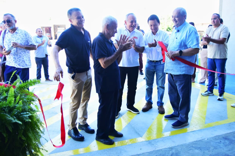 Silvio Mendes participa de inauguração de nova indústria no Polo Empresarial Sul em Teresina