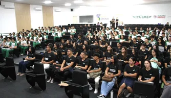 Seduc inicia aulas de preparação para a redação do Enem aos estudantes piauienses