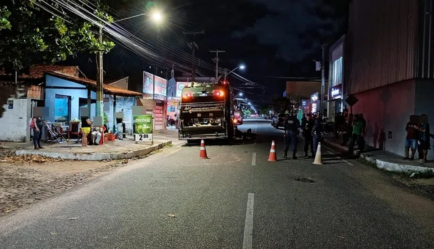 Motociclista fica gravemente ferido após colisão envolvendo caminhão e carro em Parnaíba