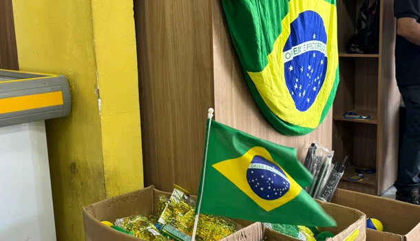 Copa do Mundo movimenta comércio com venda de itens da seleção brasileira em Teresina