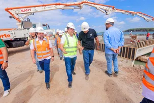 Governador Rafael Fonteles visita instalações do Porto Piauí