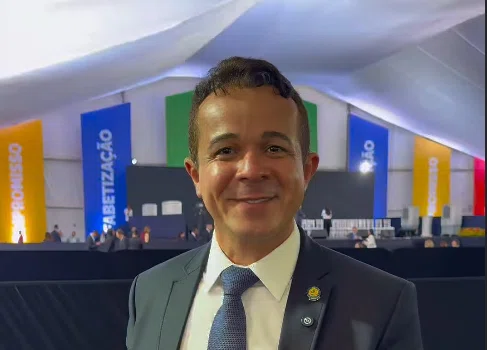 Naerton Moura, prefeito de Sussuapara