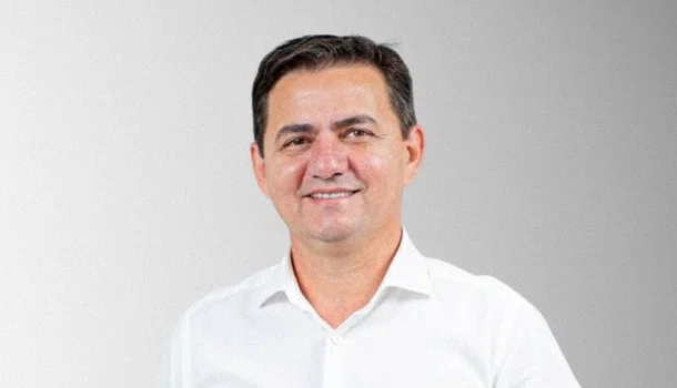 Prefeito de Jatobá do Piauí, Hilton Gomes