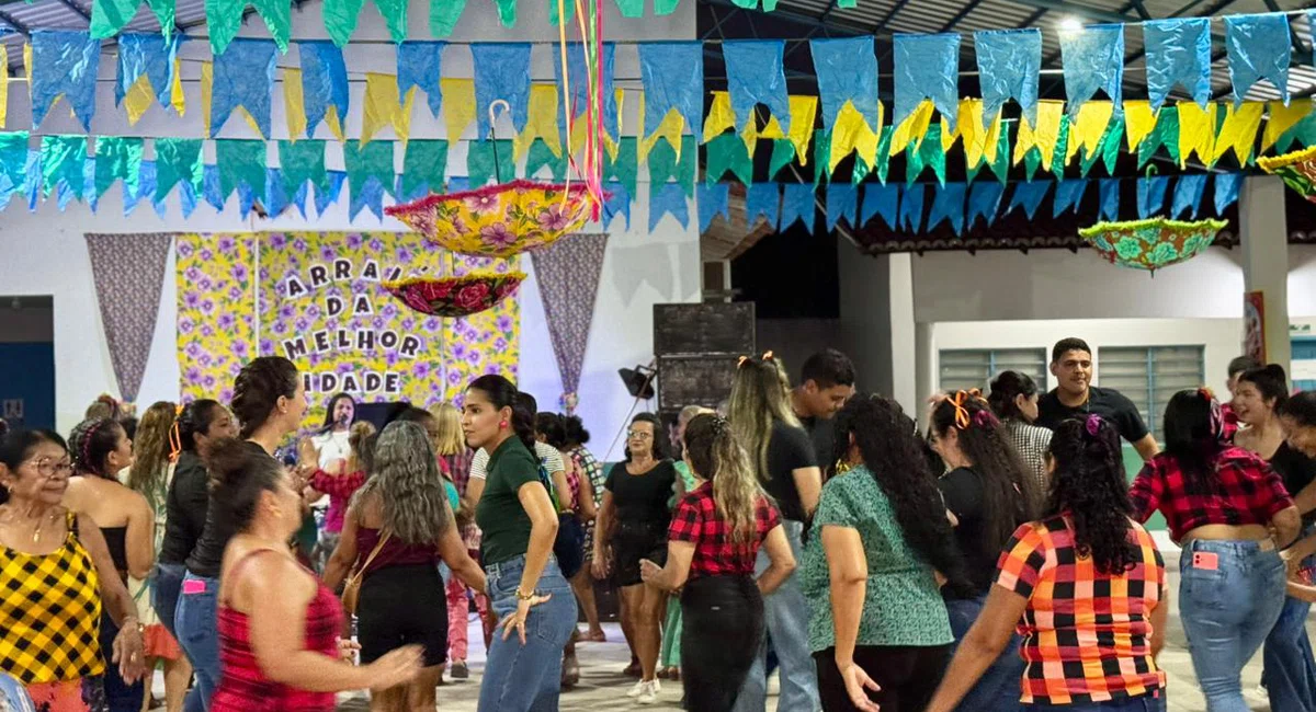 Arraiá da Melhor Idade em Esperantina
