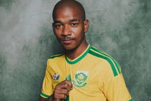Morre jogador sul-africano Jayden Adams que participou da Copa