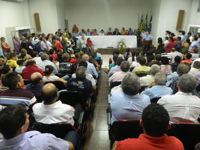 Encontro reuniu lideranças políticas e populares.(Imagem:Reprodução)