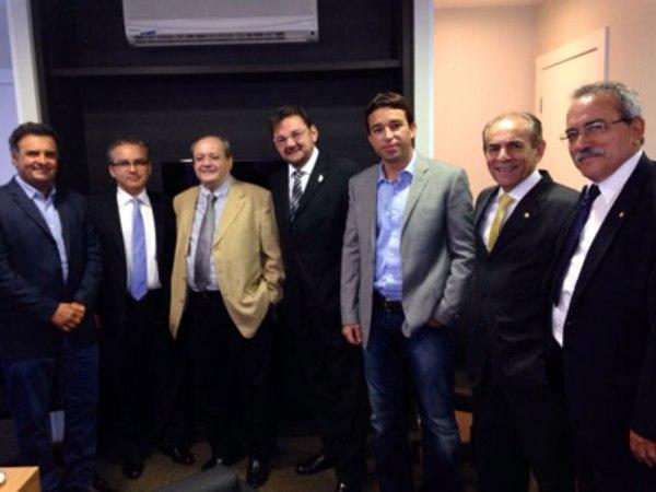 A&eacute;cio neves n&atilde;o se op&ocirc;s &agrave; coliga&ccedil;&atilde;o entre PSDB, PSB e PMDB no Piau&iacute;(Imagem:AsCom)