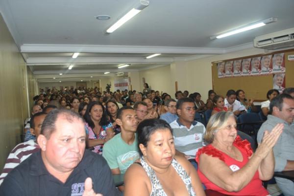 Cerca de 400 petistas participaram da reunião.(Imagem:Reprodução)