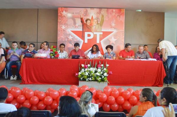 Comemora&ccedil;&atilde;o dos 34 anos do Partido dos Trabalhadores, o Diret&oacute;rio Regional do partido no munic&iacute;pio de Piripiri(Imagem:Divulga&ccedil;&atilde;o)