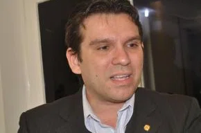 Deputado federal Marllos Sampaio