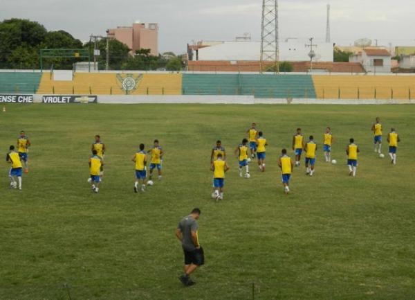 Durante a semana atletas treinaram a parte física(Imagem:Reprodução)