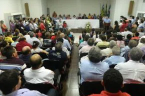 Encontro reuniu lideranças políticas e populares.