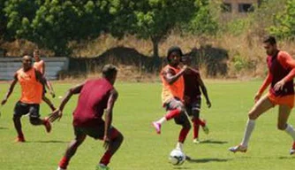 Jogadores do River reclamam de atraso nos salários