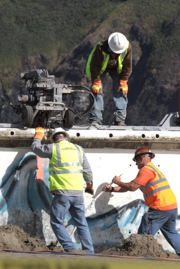 O plano é cortar a doca em cinco pedaços.(Imagem:Randy L. Rasmussen/AP)