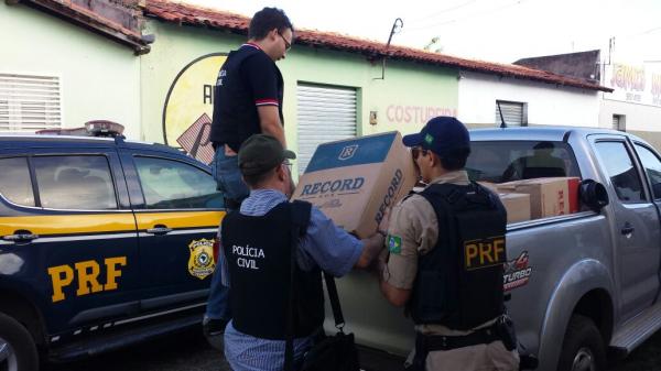 Operação da polícia flagra depósito clandestino de bebidas em Piripiri(Imagem:Reeprodução)