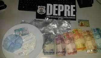 Polícia cumpre mandado de prisão em ponto de drogas na zona sudeste