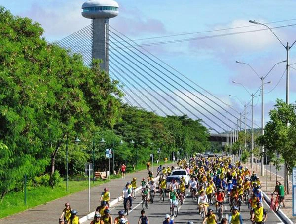 Prática do ciclismo, além de saudável, melhora qualidade do trânsito