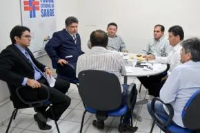 Reunião com a equipe do HUT na Sesapi