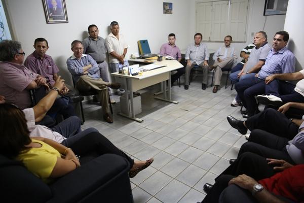 Reuni&atilde;o com partid&aacute;rios do PMDB(Imagem:Divulga&ccedil;&atilde;o)