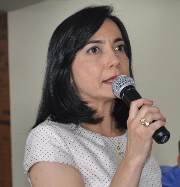Secret&aacute;ria Cl&aacute;udia Brand&atilde;o(Imagem:Reprodu&ccedil;&atilde;o)