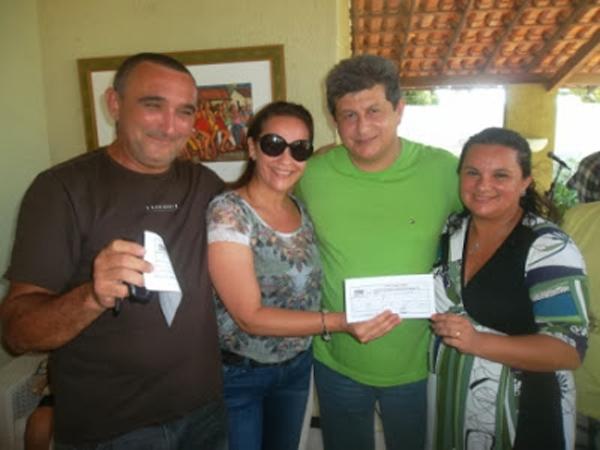 Z&eacute; Filho participou de filia&ccedil;&otilde;es ao PMDB em Parna&iacute;ba(Imagem:Divulga&ccedil;&atilde;o)