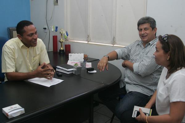 Z&eacute; Filho reunido com prefeito.(Imagem:Divulga&ccedil;&atilde;o)