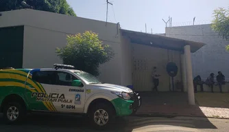 Internos fazem rebelião no CEM em Teresina